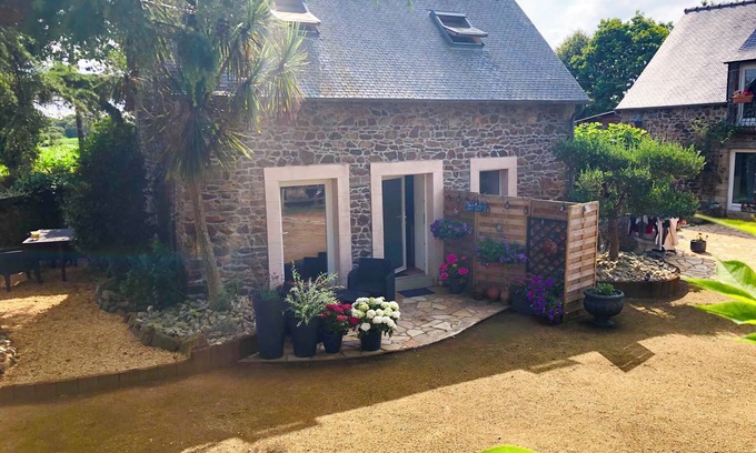 Gommenec'h Casa | Pequeña casa de piedra con una superficie de 50 m2