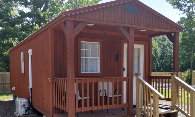Plainview Cabina | Small town Cabin in center of Tri Peaks River Valley