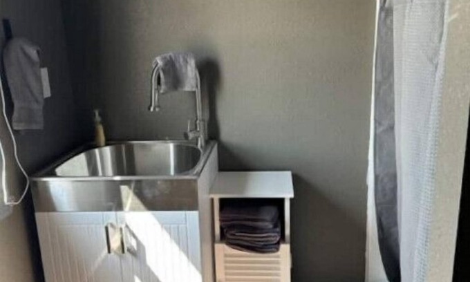 Caledonia Apartamento | Small Town Cozy Getaway