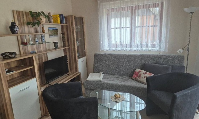Rehefeld-Zaunhaus Apartamento | Small vacation apartment in the guest house - Pension am Steinberg