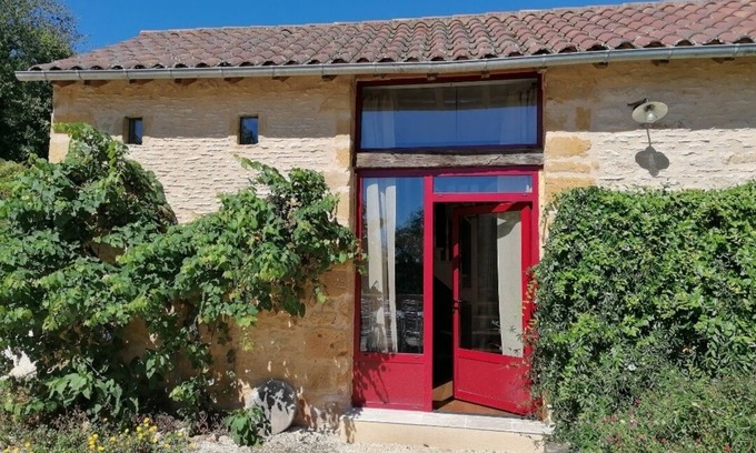 Meyrals Casa | Small barn converted in a "vintage" style in a preserved setting
