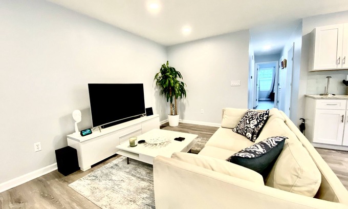 Wanskuck Condominio | Smart and Luxurious condo in the Heart of Providence