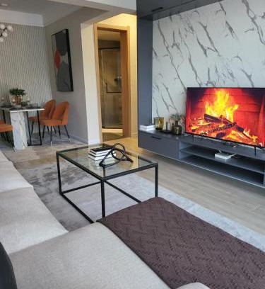 Thompson Estate Apartamento | Smart Castles Leo