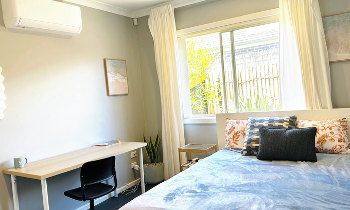 Deer Park Casa | Smart Home Private Room near Deer Park Train Station