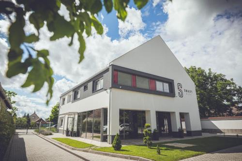 Korosladany Casa | Smart HTL