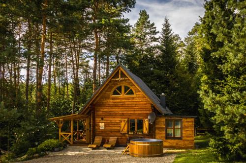 Uscie Gorlickie Casa | Smerekowiec domek w lesie z jacuzzi- Beskid Niski