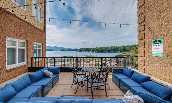 Smith Mountain Lake Apartamento | Smith Mtn Lake Retreat: Indoor Pool/Hot Tub Access