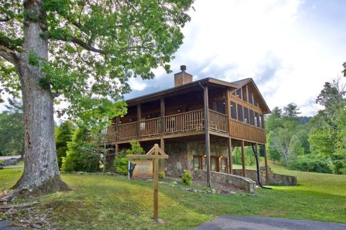Wears Valley Casa | Smokey Trails