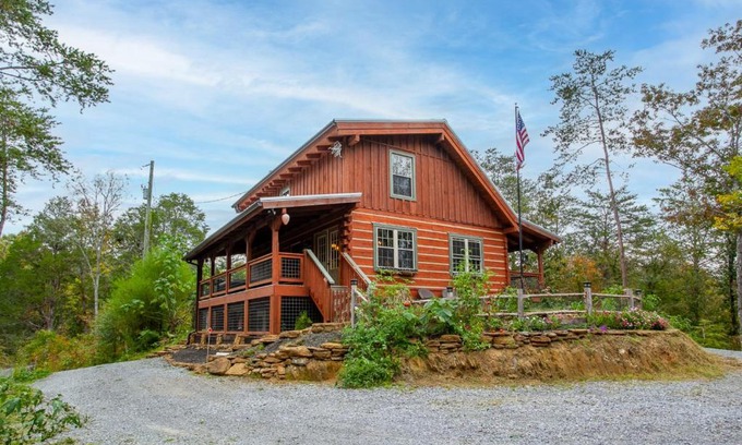 Sevierville Casa | Smokies Hideaway View Hot Tub Games Fireplace