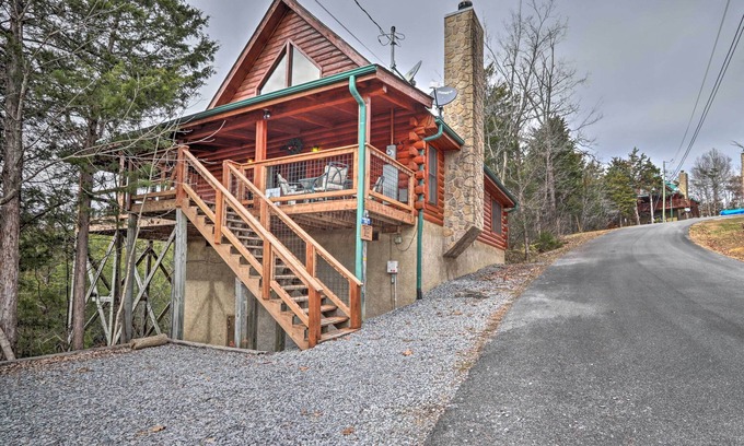 Sevierville Cabina | Smoky Mountains Cabin < 1 Mi to Douglas Lake