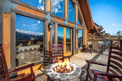 Chalet Village Casa | Smoky's Grand View by Stony Brook Cabins