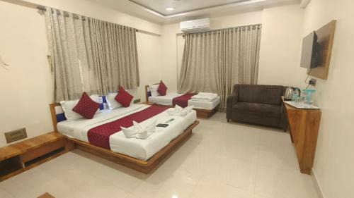 Kalbadevi Hotel | Smooth Checkin by Edition Blue - Mumbai