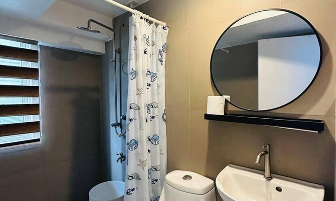 Bonifacio Global City Condominio | SMTH Suites - Yellow One