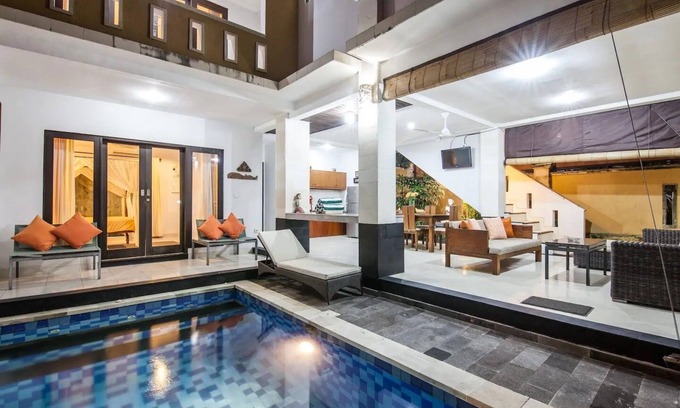Legian City-Centre Villa | SMV. 10-BR · ❤️10BR Pool Prime Area A pie de playa y tiendas