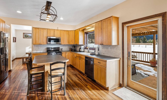 Bozeman Casa | Snow Creek-Perfect home for your families home base while exploring the area!