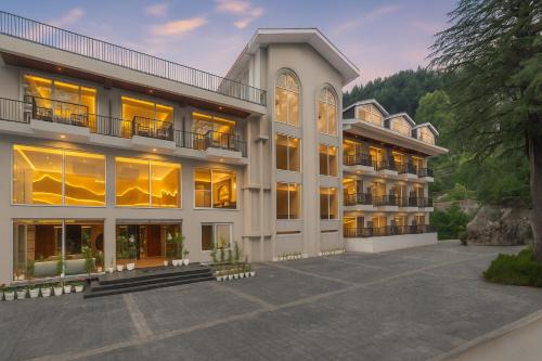 Old Manali Complejo | Snow Valley Heights - An Elegant Air Conditioned Escape by Snow Valley Resorts