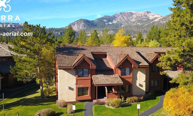 Mammoth Lakes Condominio | Snowcreek, camina hacia el prado / arroyo!