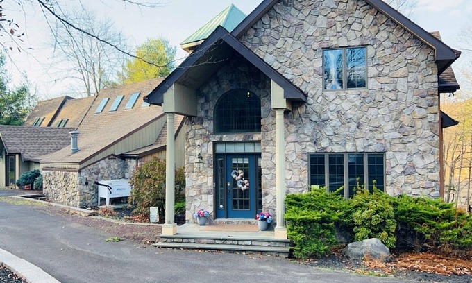 Greentown Cabina | Snug Harbor Cove - Propiedad de alquiler única en el lago Wallenpaupack