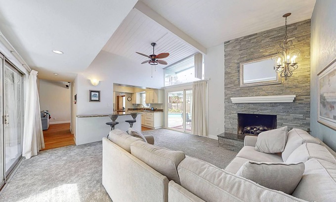 Bonita Casa | So Cal base
