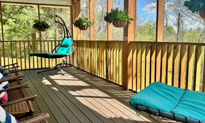 Boyds Creek Casa | Theater, Game Room, Fire Pit, Fun Amenities, Fenced Yard & Dog Friendly!
