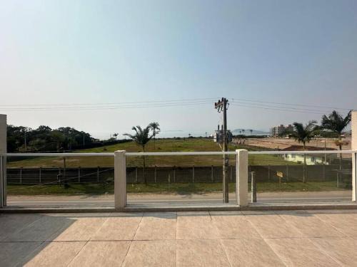 Sao Francisco do Sul Casa | Sobrado em Itapoá, 150m da praia