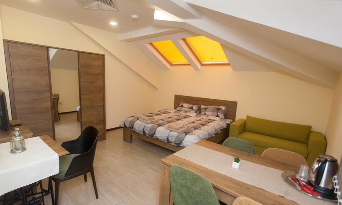 g.k. Strelbishte Casa | Sofia Family House - Free Parking