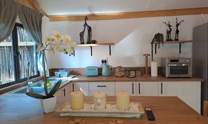 Kloof Cabina | SOH Simple Accomodation - Chic Cabin in Kloof