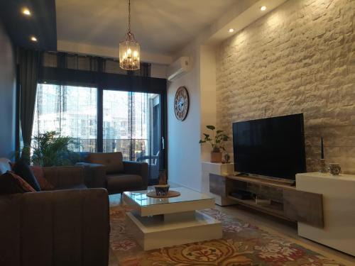 Zeljeznica Apartamento | Soho City Apartment with Garage