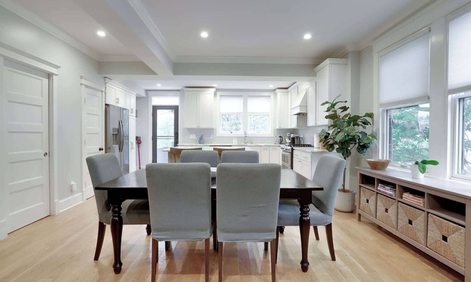 Southeast Casa | Sojourn's Capitol Hill Charmer Superb for Families