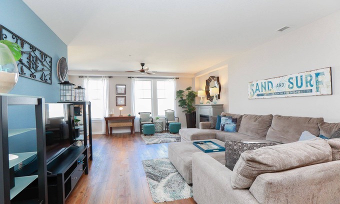 Sandbridge Apartamento | Sojourn Sea Views with Balcony & Fireplace Sleeps 7