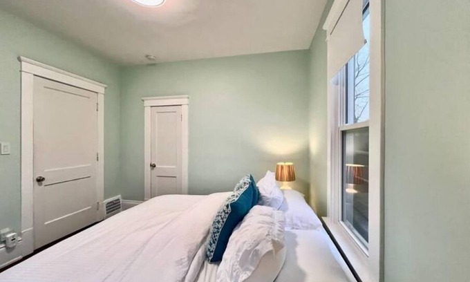 Sarnia Casa | Sokha House