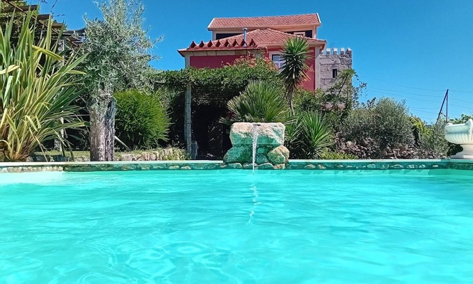 Baiao Villa | Solar da Motta 4 bedroom villa in Douro - WiFi, pool, BBQ, free parking