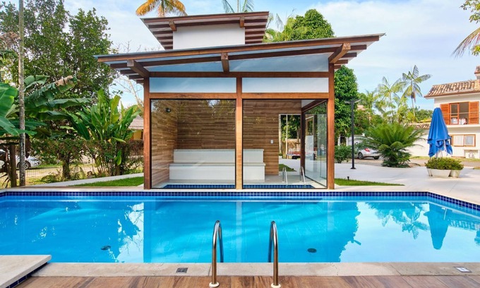 Cabore Casa | Solar das Andorinhas Perto do Centro, com 3 Quartos, Hidro e Piscina