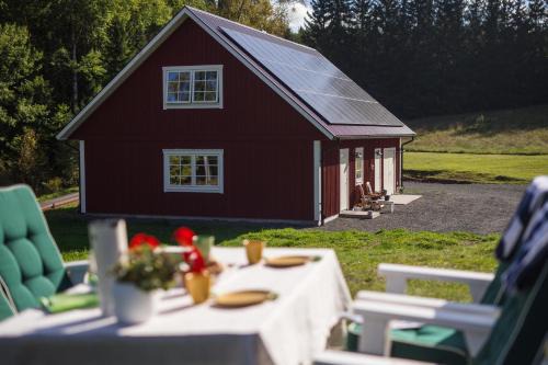Aneby Apartamento | Solar Lake Cottage