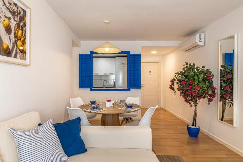 Las Acacias Apartamento | SOLIS MARE APARTMENTS - Pedregalejo Beach