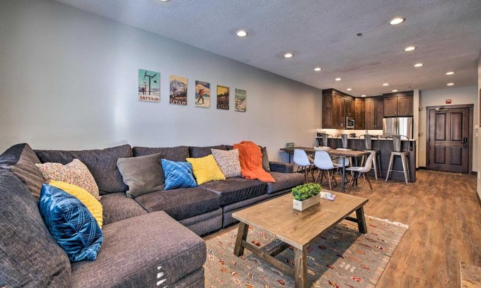 Salt Lake Mountain Resorts Apartamento | Solitude Mountain Slopeside Ski Condo with Hot Tub!