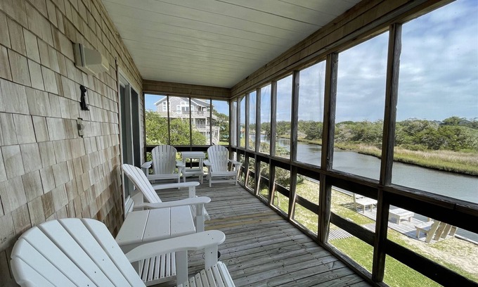 Brigands' Bay Cabaña | Someday Cozy Canalfront Home and Pet Friendly!