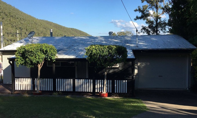 Somerset Dam Cabaña | Somerset presa Cottage