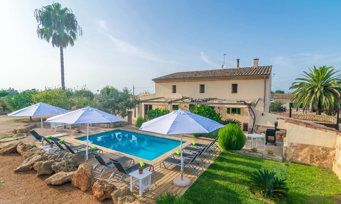 Algaida Villa | SON INDIOT - Hermosa casa de campo para 10 personas con piscina privada. Wifi gratis.