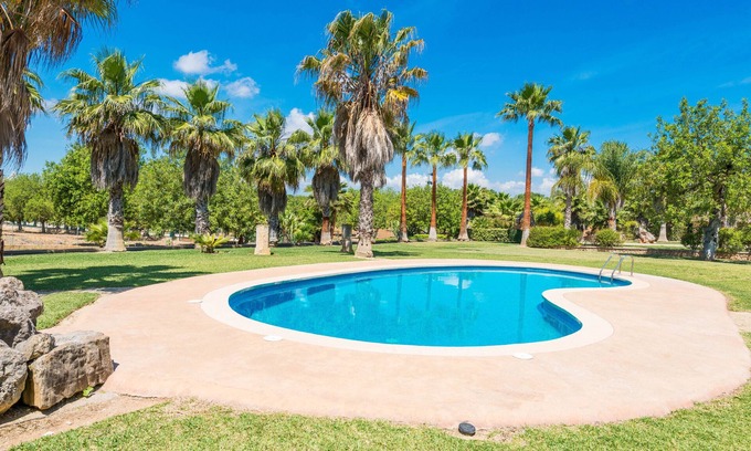 Maria de la Salut Villa | SON PEROT Finca para 8 con piscina