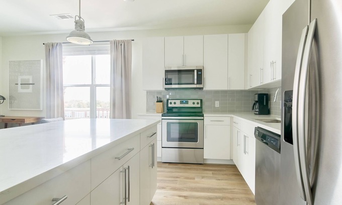 Rutledge Hill Apartamento | Sonder at LC SoBro | Two-Bedroom Apartment