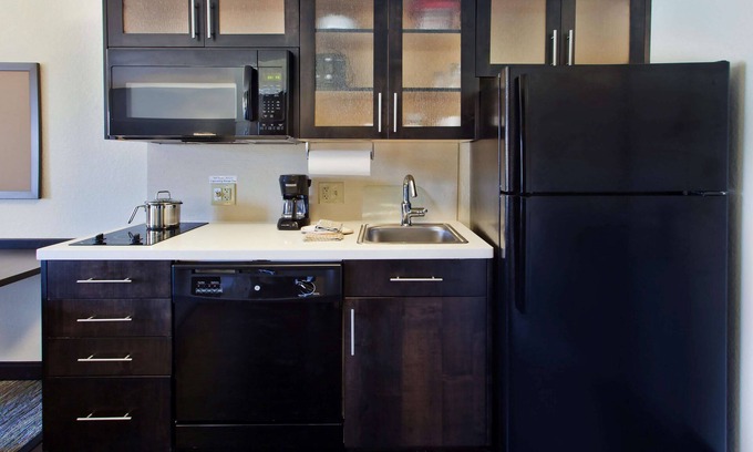 Gahanna Hotel | Sonesta Simply Suites Columbus Airport Gahanna