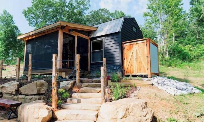 Lupton City Cabina | Songbird Cabins - mountaintop retreat