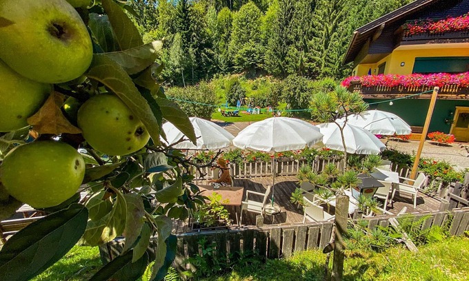 Poertschach am Woerthersee Apartamento | Sonnendoppelzimmer 4 - Ferienappartements Sonnenhügel