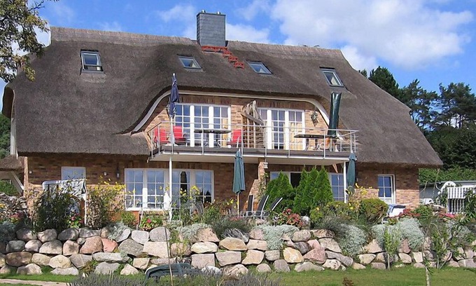 Gross Zicker Apartamento | Sonnenkliff by Interhome