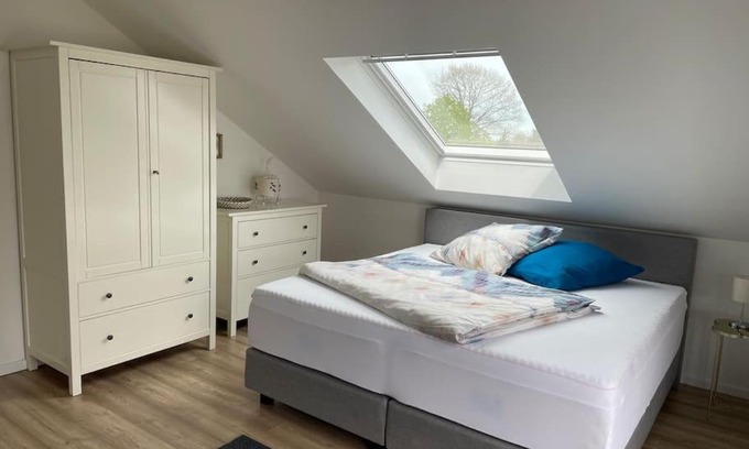 Sankt Augustin Apartamento | Sonniges Wohlfühl-Appartment in zentraler Lage
