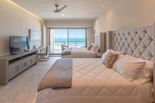 Bella Vista Casa | Sonoran Star Resort Hotel Studio Room 2 Queen Beds Rocky Point