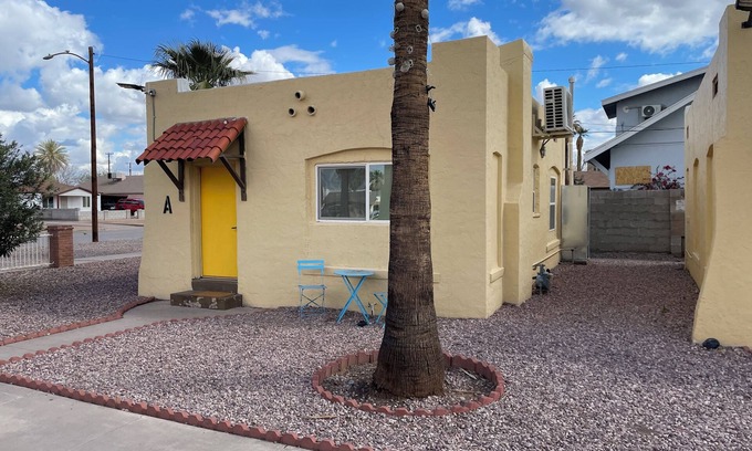 Downtown Phoenix Cabaña | Soothing cottage with AC/heat in sunny Phoenix