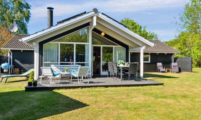 Ordrup Casa | "Sophi" - 425m from the sea by Interhome