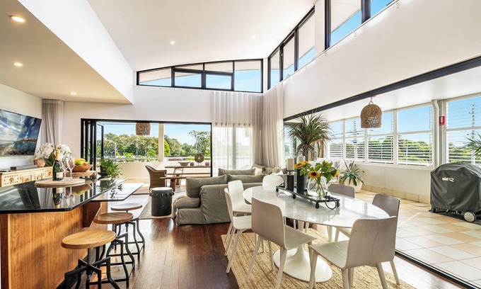 Byron Bay Apartamento | Sophie's Place Luxury meets Relaxation - Byron Bay Central Penthouse